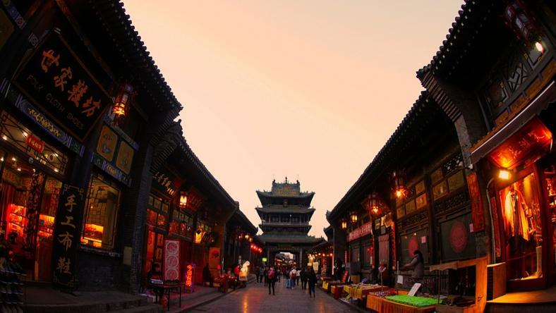 中国所有的古城古镇,都向平遥学着点